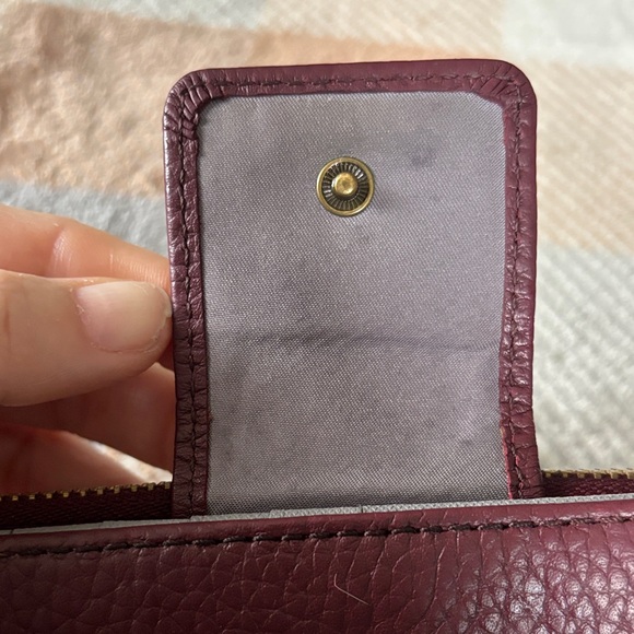 Fossil Women's Burgundy Leather Wristlet - Picture 5 of 14